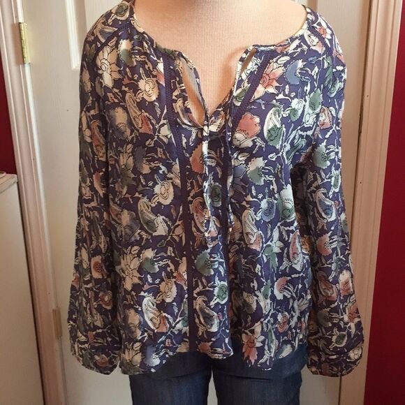 Lucky Brand Top sz M - Picture 1 of 5